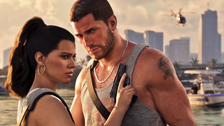 Lucia et Jason côte à côte, la baie de Vice City et un hélicoptère derrière eux