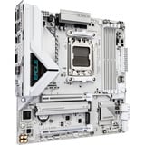 GIGABYTE B850M EAGLE WF6E ICE carte mère socket AM5 Noir