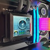 ALTERNATE Pure Lian Li R7-5080, PC gaming Ryzen 7 9800X3D | RTX 5080 | 64 Go | SSD 4 To