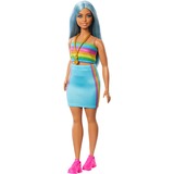 Barbie Fashionista - Poupée avec cheveux bleus, haut arc-en-ciel et jupe bleu-vert #218 