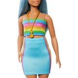 Mattel Barbie Fashionista - Poupée avec cheveux bleus, haut arc-en-ciel et jupe bleu-vert #218 