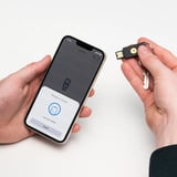 Yubico YubiKey 5 NFC, Clé de sécurité Noir, USB-A, NFC