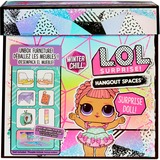 MGA Entertainment Winter Chill Spaces Playset with Doll- Style 3, Poupée L.O.L. Surprise! Winter Chill Spaces Playset with Doll- Style 3, Mini poupée, Femelle, 4 an(s), Garçon/Fille, Multicolore