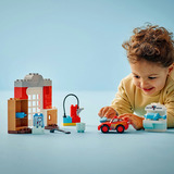 LEGO La visite de McQueen au garage de Doc, Jouets de construction 10456