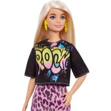 Barbie Fashionistas Doll 155 - T-Shirt graphique "Rock", Poupée 