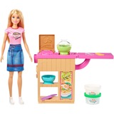 Barbie Noodle Bar, Poupée 