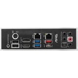 MSI MAG B550 TOMAHAWK carte mère socket AM4 Noir, RAID, 2x Gb-LAN, Sound, ATX