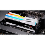 G.Skill 64 Go DDR5-6000 Kit, Mémoire vive Blanc, F5-6000J2636H32GX2-TZ5NRW, Trident Z5 Neo RGB, EXPO
