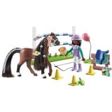 PLAYMOBIL Horses of Waterfall - Zoe & Blaze avec parcours d'obstacles, Jouets de construction 71355