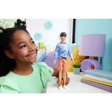 Mattel Barbie Fashionistas - Poupée Ken avec chemise des motifs colorés et des cœurs, des fleurs à la mode 