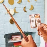 Spin Master Le monde des sorciers: Harry Potter - Baguette Ron Weasley avec carte de sort à collectionner, Jeu de rôle 