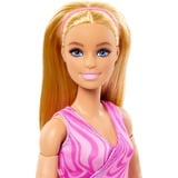 Barbie Made to Move, Poupée 