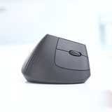 Logitech MX souris ergonomique vertical Noir/Argent, 400 - 4000 dpi, Unifying, Bluetooth, USB