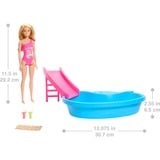 Mattel Poupée Barbie blonde avec piscine et toboggan 