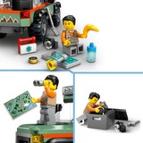 LEGO City - Véhicule tout-terrain 4x4 pour la montagne, Jouets de construction 60447