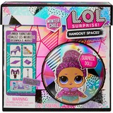 MGA Entertainment Winter Chill Spaces Playset with Doll- Style 2, Poupée L.O.L. Surprise! Mini poupée
