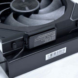 Lian Li Galahad II LCD 280 TL Wireless, Watercooling Noir, Connecteur de ventilateur PWM à 4 broches