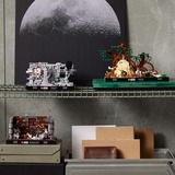 LEGO Star Wars - Diorama de la Poursuite dans les Tranchées de l’Étoile de la Mort, Jouets de construction  75329