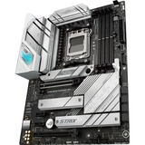 ASUS ROG Strix B650-A Gaming WiFi carte mère socket AM5 Argent, RAID, 2.5 Gb-LAN, WLAN, BT, Sound, ATX