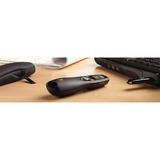 Logitech Professional Presenter R700, Présentateur Noir, RF, USB, 30 m, Noir
