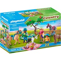PLAYMOBIL Country - Cavaliers, chevaux et pique-nique, Jouets de construction 71239