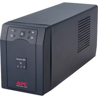 APC Alimentation de secours Smart-UPS 620VA Gris foncé, 4x Sortie C13, série, SC620I, Vente au détail