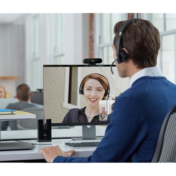 Logitech Brio Stream webcam Noir, 4096 x 21060 pixels, 60 ips, 1080p, USB 3.2 Gen 1 (3.1 Gen 1), Noir, Clip